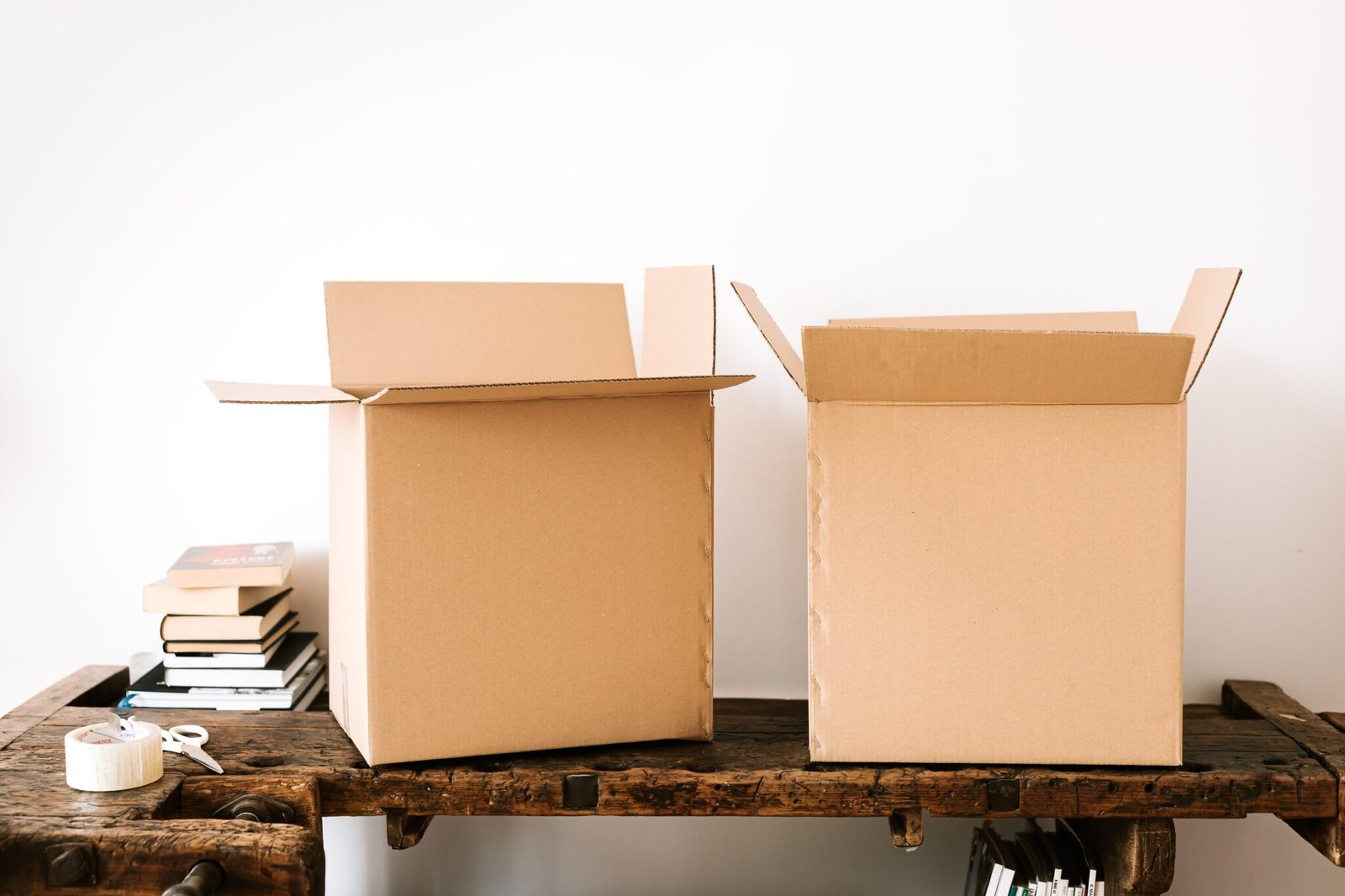 Move-out-move-in-Cleaning-Canuck-Cleaners-2048x1365